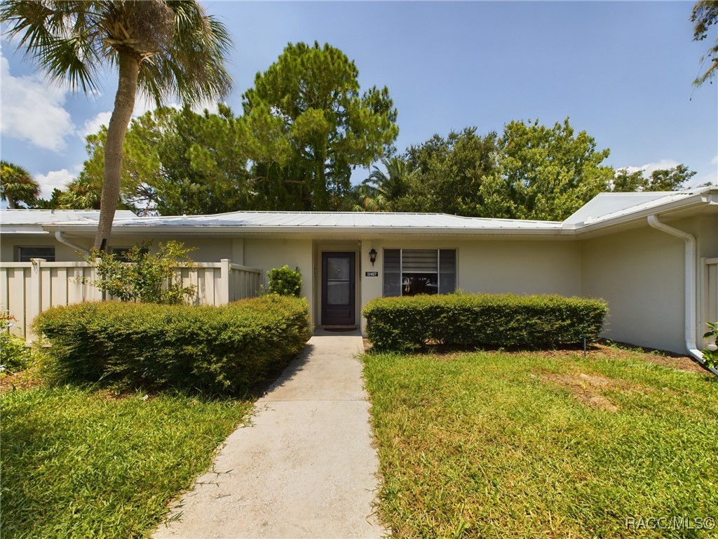 11487 W Bayshore Drive, Crystal River, Florida image 1