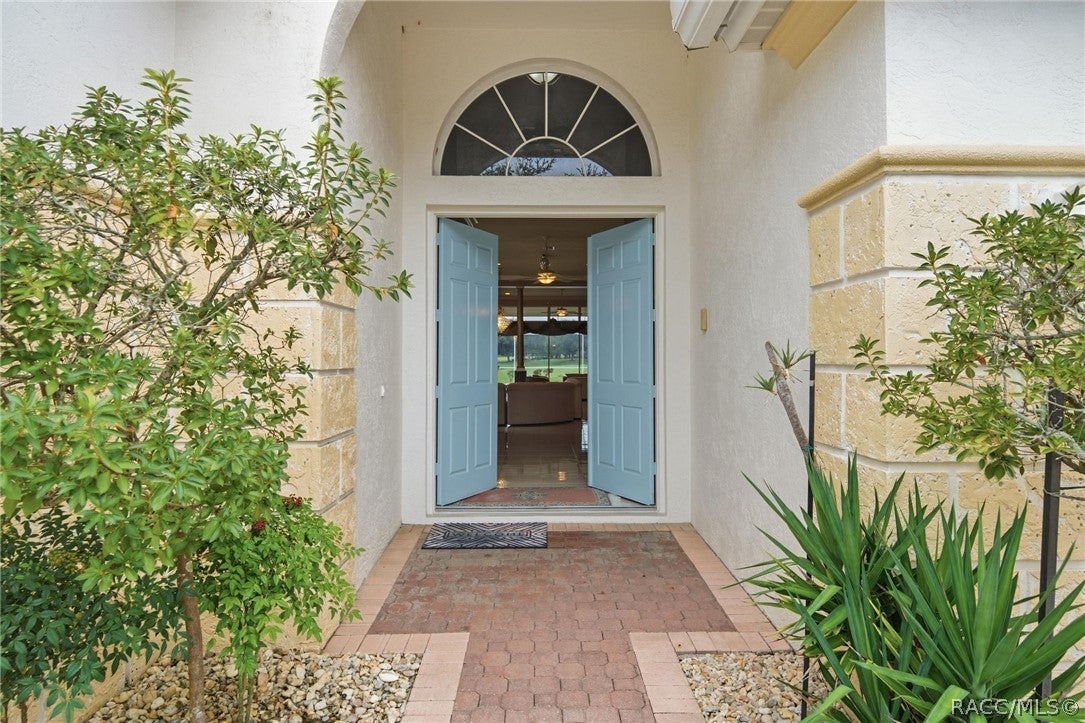 1626 N Lake Marie Terrace