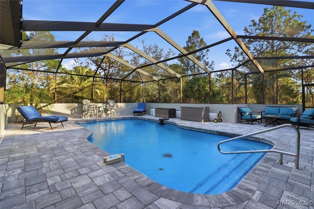 6025 N Petunia Terrace