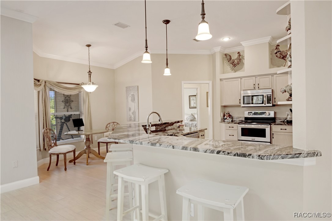 3428 N Bravo Drive, Beverly Hills, New York image 16