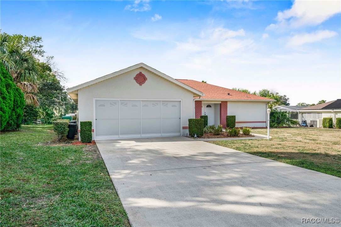 1438 N Foxrun Terrace