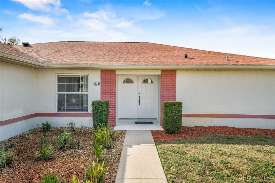 1438 N Foxrun Terrace