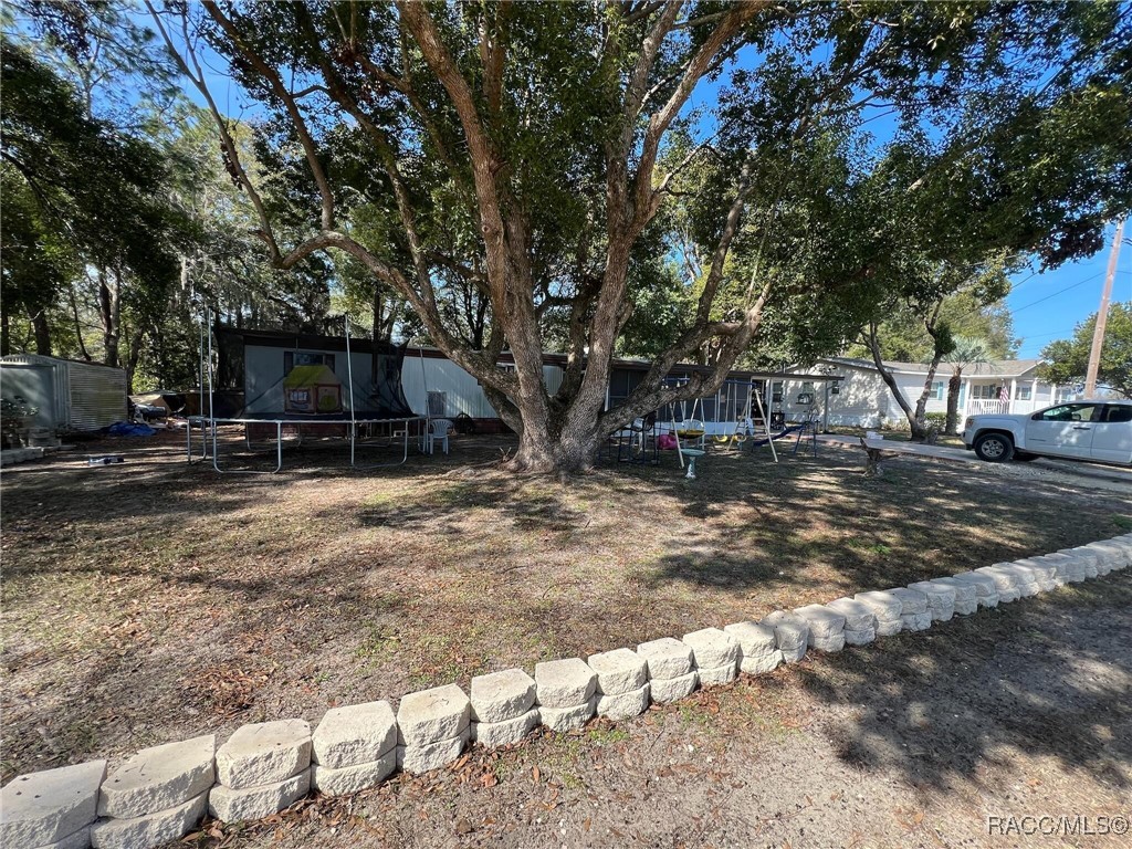 2450 N Wright Point, Crystal River, Florida image 2