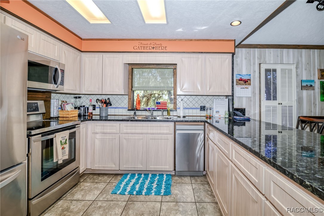 7700 N Driggers Point, Hernando, Florida image 6