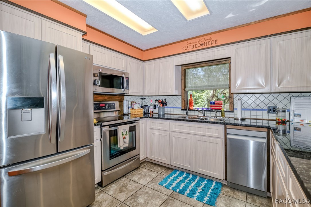 7700 N Driggers Point, Hernando, Florida image 46