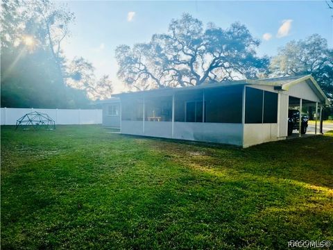 A home in Citrus Springs