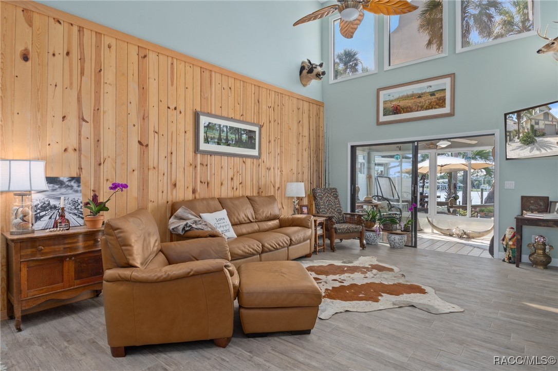 5248 S Riverview Circle, Homosassa, New York image 9