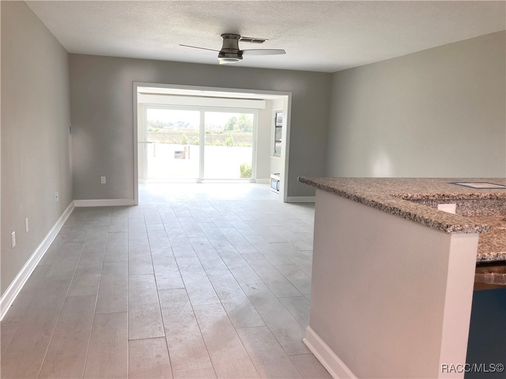 11646 W Bayshore Drive, Crystal River, Florida image 10