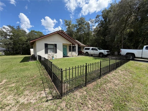 Homes For Sale - 285 S Fitzpatrick Avenue<br/> Inverness, FL 34453
