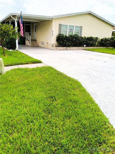 A home in Zephyrhills