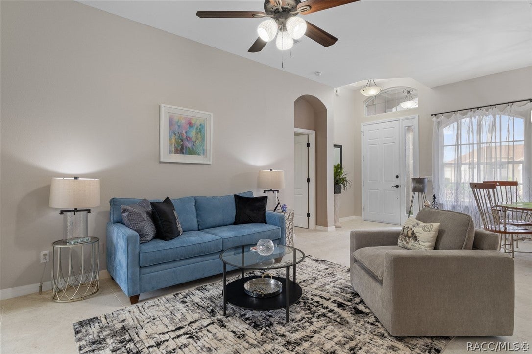5648 W Hunters Ridge Circle