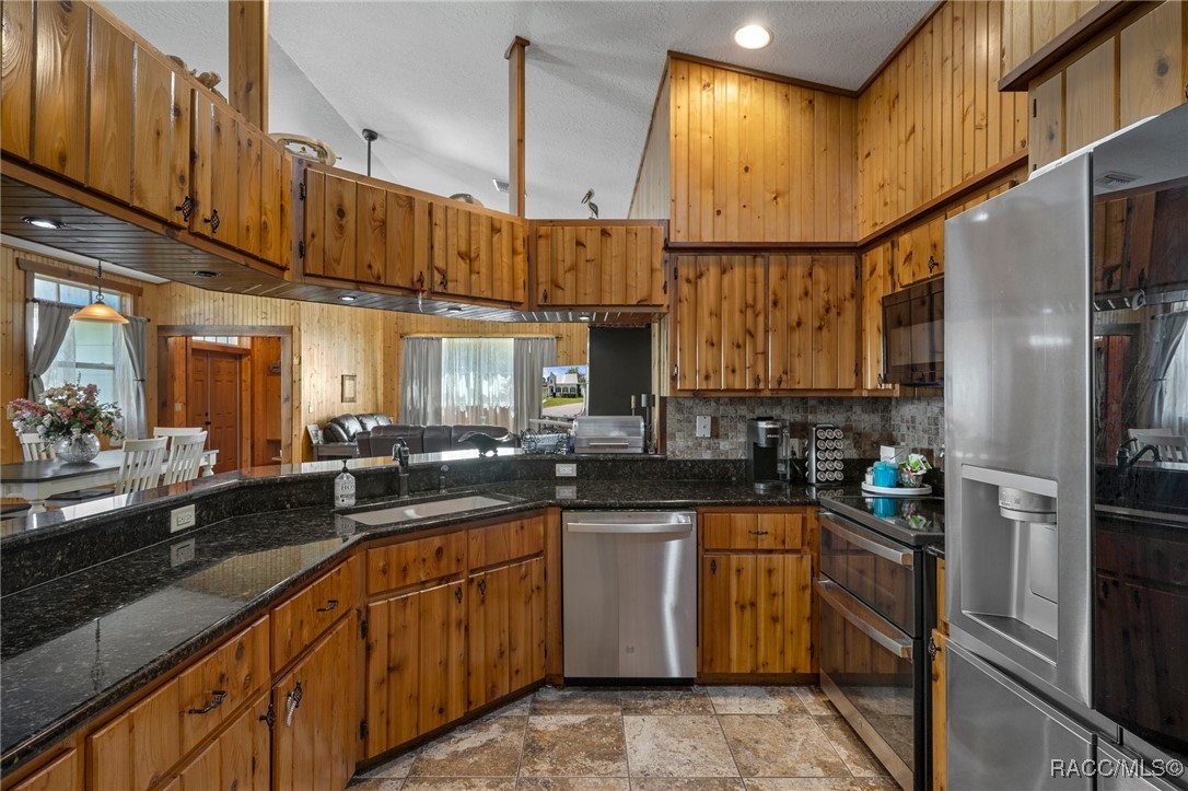 10990 W Seminole Place