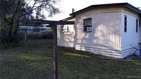 A home in Floral City