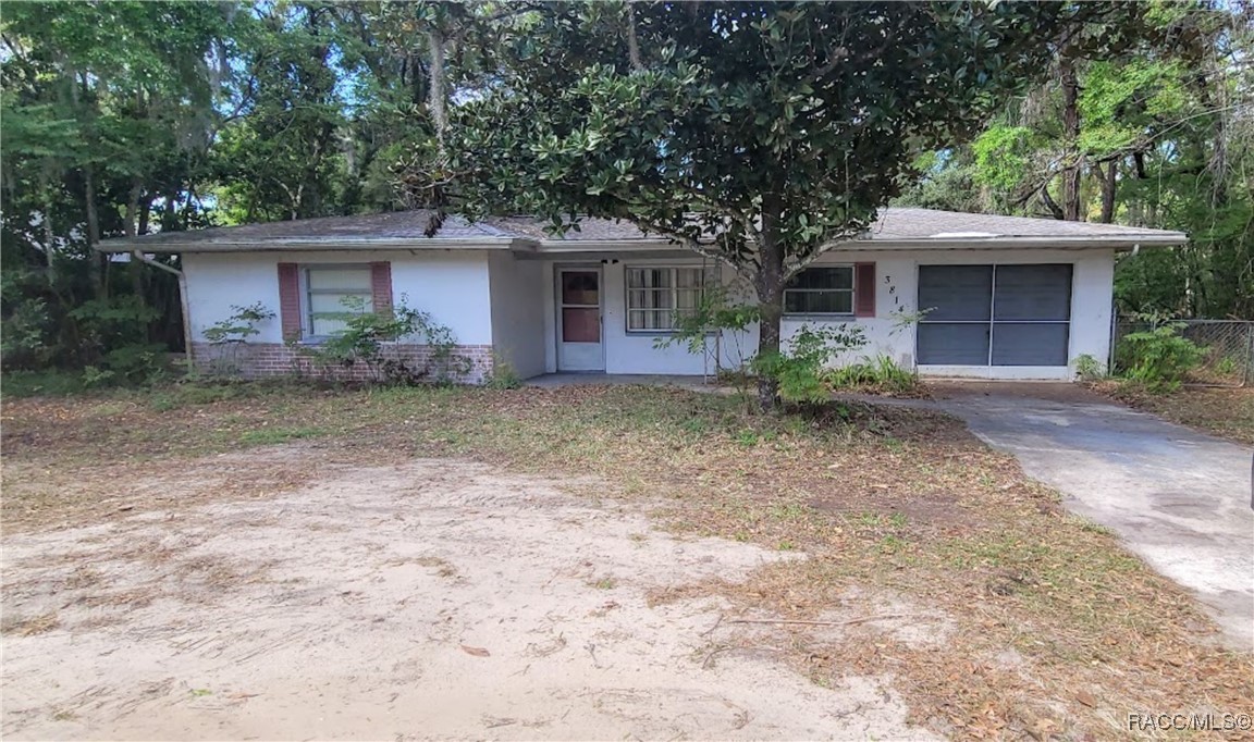 3814 S Apopka Avenue, Inverness, Florida image 2