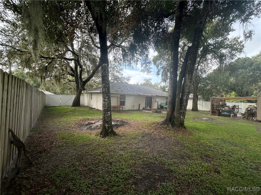 10077 E Lake Estates Drive, Inverness, Florida image 27