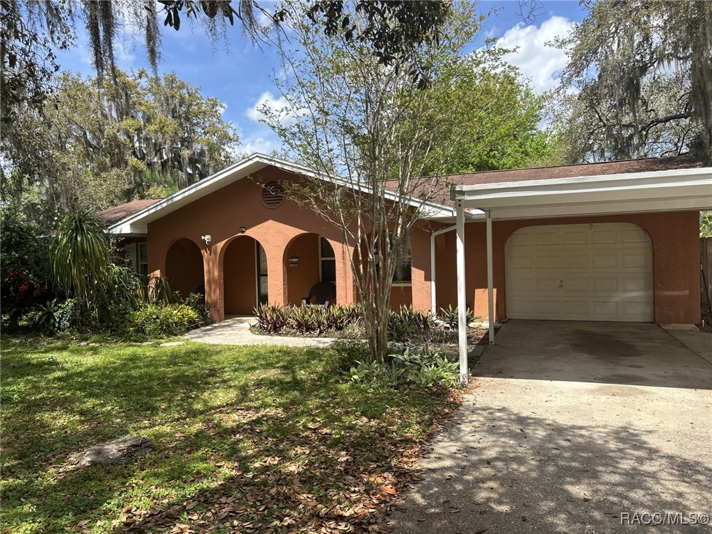 9402 E Southgate Drive