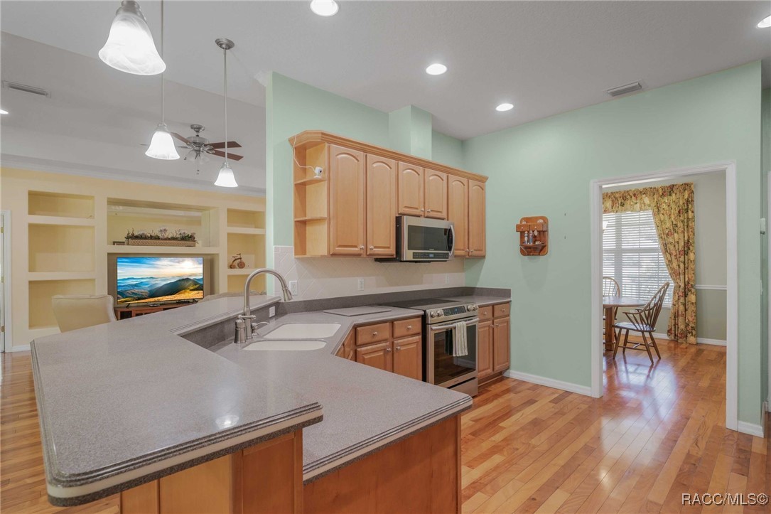 315 N Cornish Point