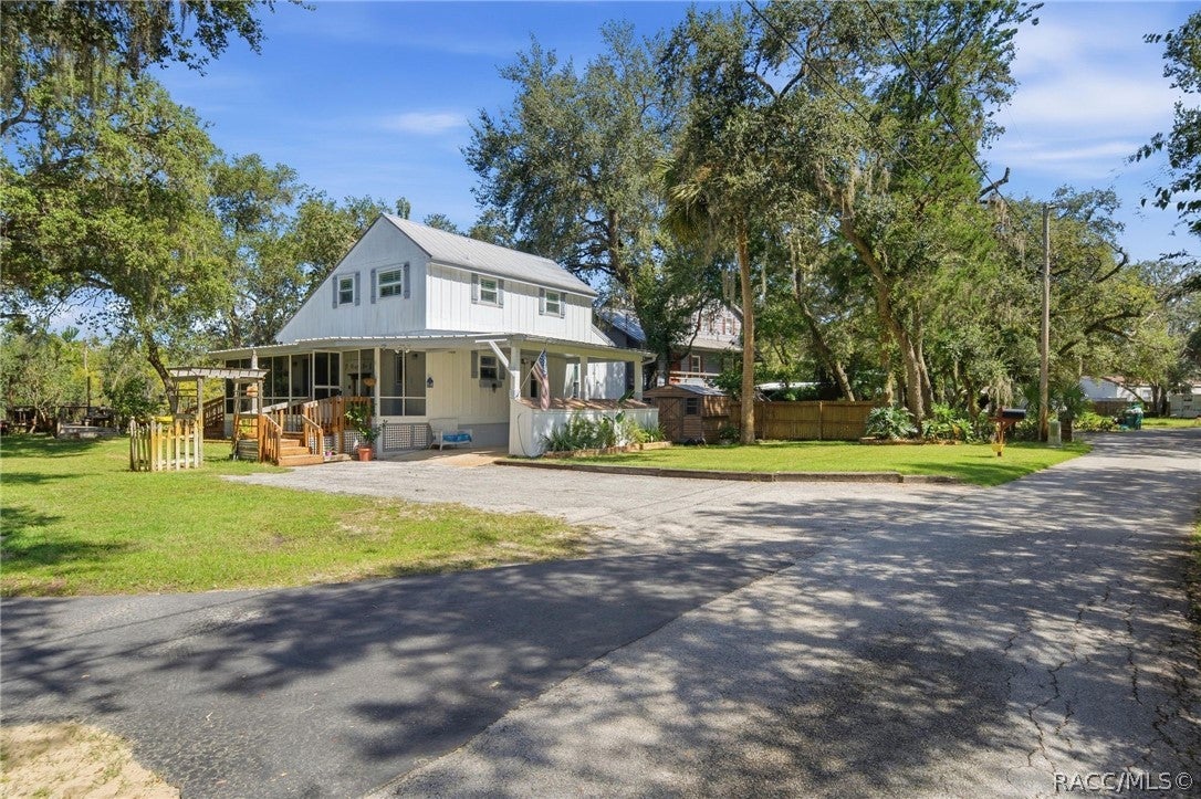 3585 E Westcove Court