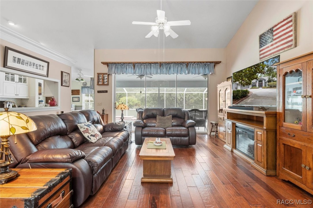 4686 N Candlewood Drive