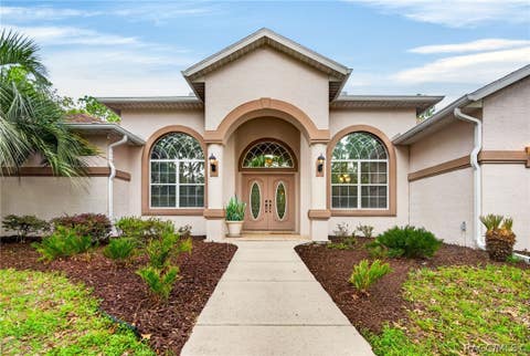 Homes For Sale - 3210 N Reno Way<br/> Citrus County, Beverly Hills, FL 34465