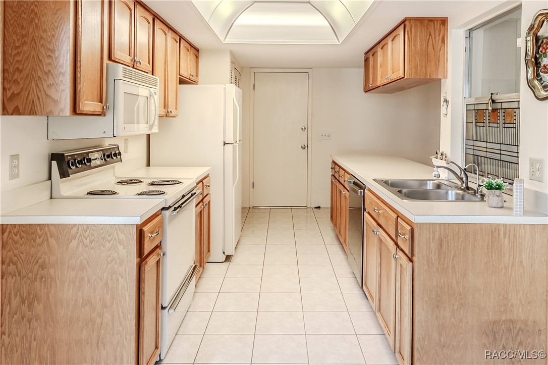 6172 Prestwick Court, Spring Hill, New York image 17