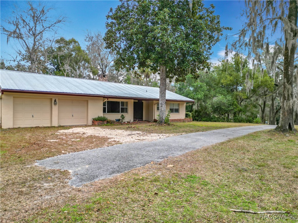 1740 N Squirrel Tree Avenue, Lecanto, Florida image 19