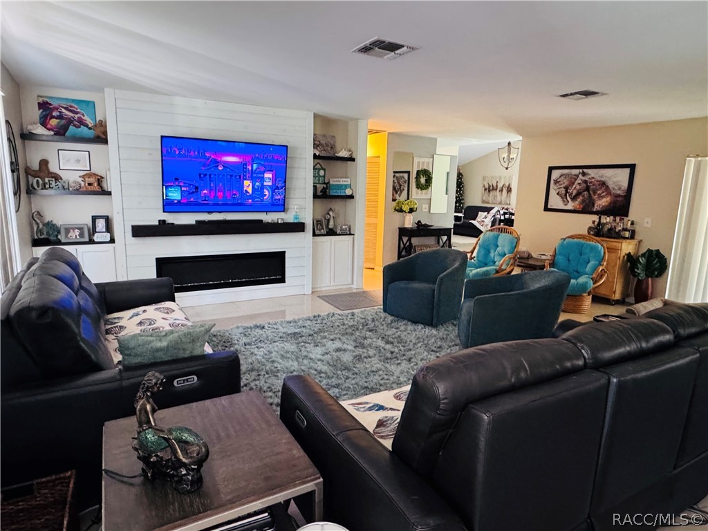 7590/7530 N Caesar Point