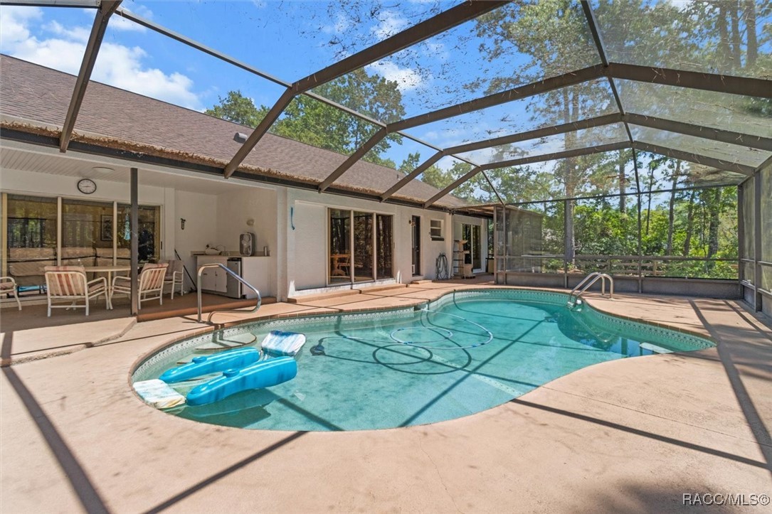 5531 N Mallows Circle, Beverly Hills, New York image 40