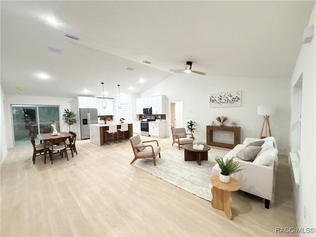 9305 N Cortlandt Drive