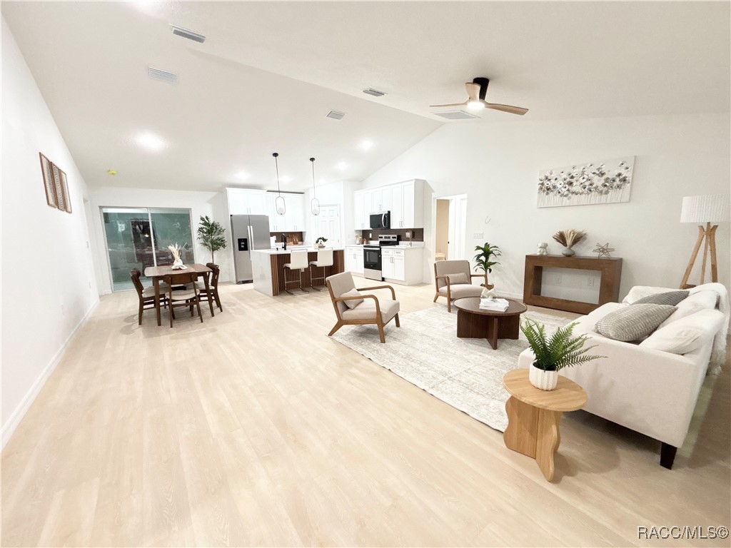 9305 N Cortlandt Drive