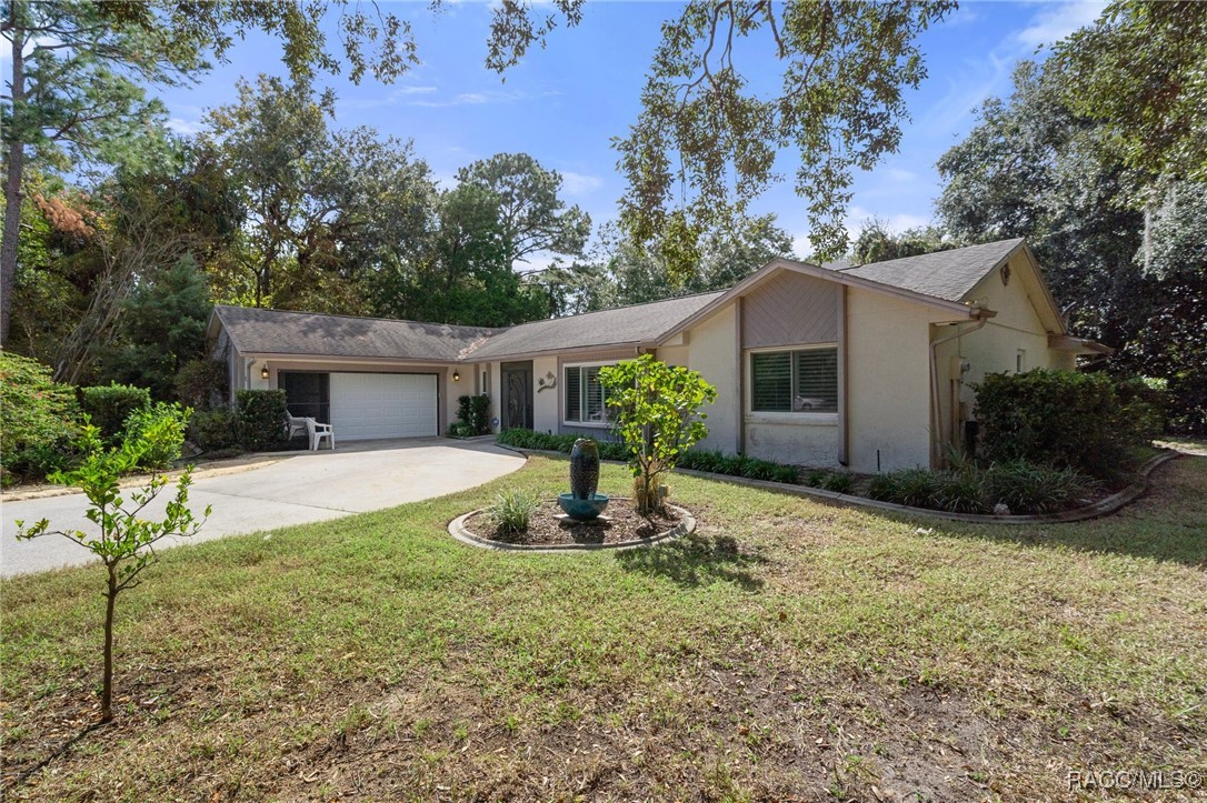11860 W Fisherman Lane, Homosassa, New York image 1