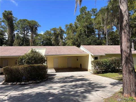 Multifamily For Rent - 8071 W Homosassa Trail<br/> Homosassa, FL 34448