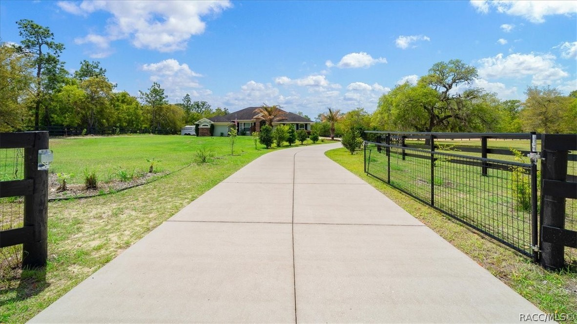 5400 W Yearling Drive