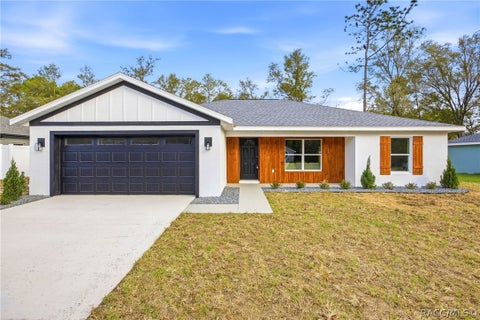 Homes For Sale - 9072 N Arcadia Way<br/> Citrus Springs, FL 34434