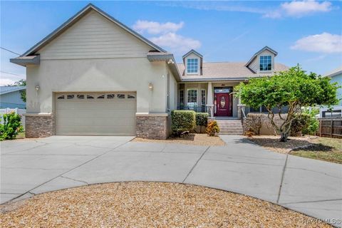 1841 NW 17th Street Crystal River FL 34428
