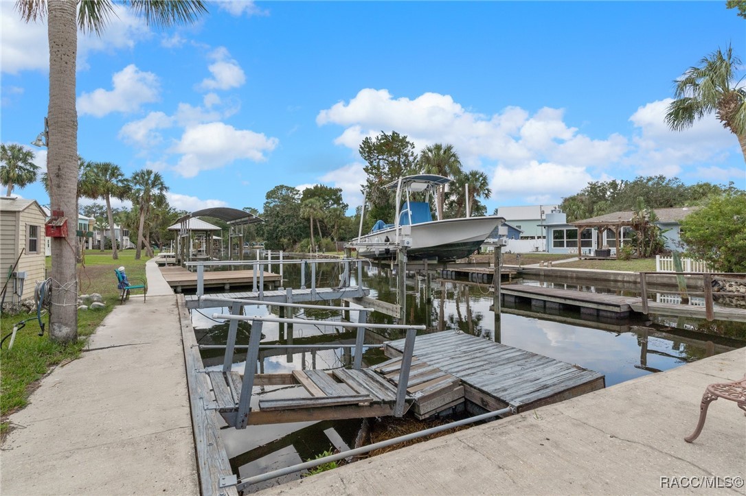 2542 N Regatta Point, Crystal River, Florida image 3