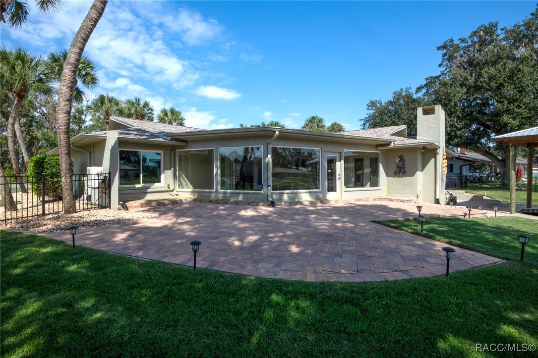 217 SW Kings Bay Drive, Crystal River, Florida image 35