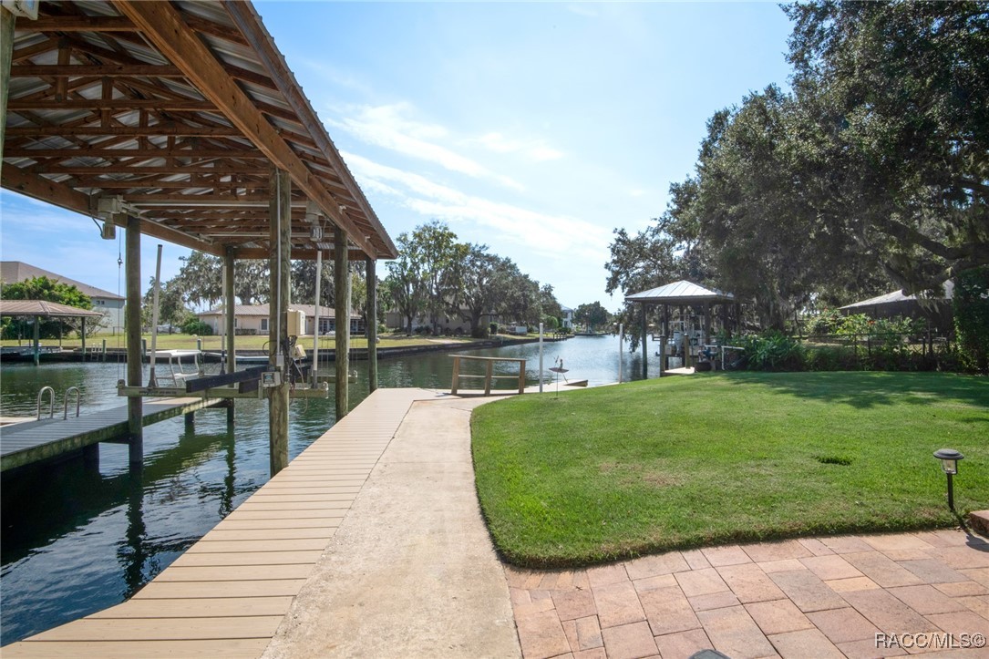 217 SW Kings Bay Drive, Crystal River, Florida image 41