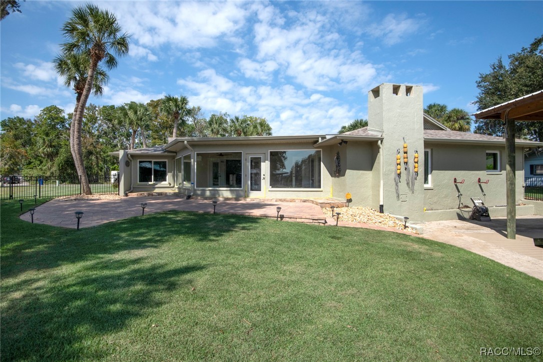 217 SW Kings Bay Drive, Crystal River, Florida image 39