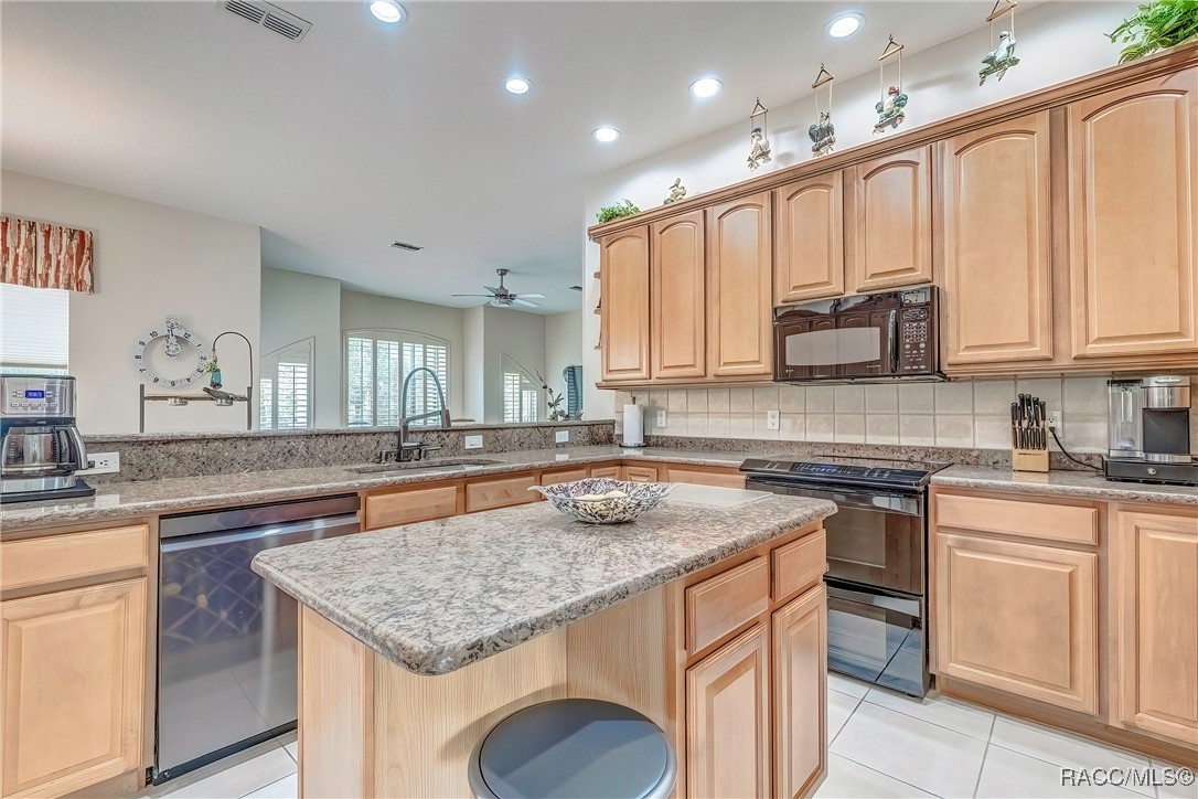 20 Glenridge Boulevard, Homosassa, New York image 19