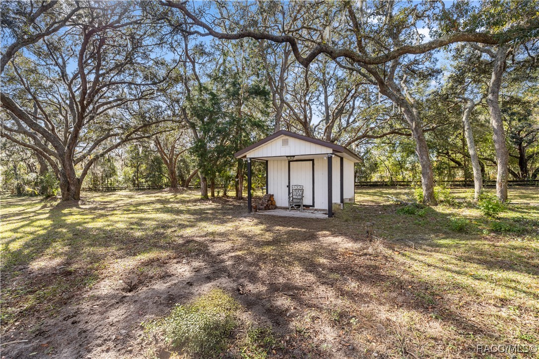 240 N Manor Way, Lecanto, Florida image 8