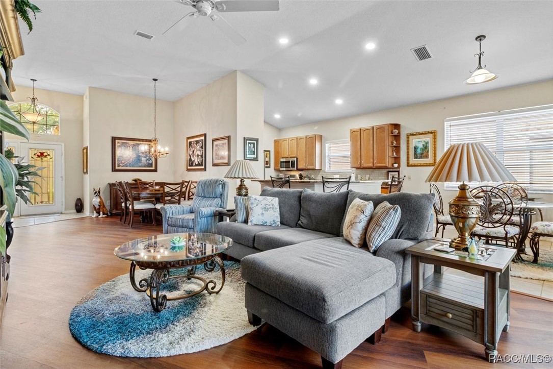 1323 W Skyview Crossing Drive, Hernando, Florida image 9