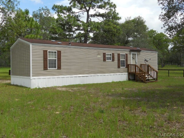 Photo 1 of 29 — 2651 SE 132nd Court, Morriston, FL 32668