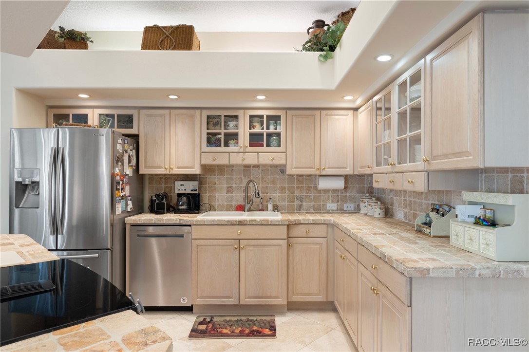 27 Deerwood Drive, Homosassa, Florida image 10