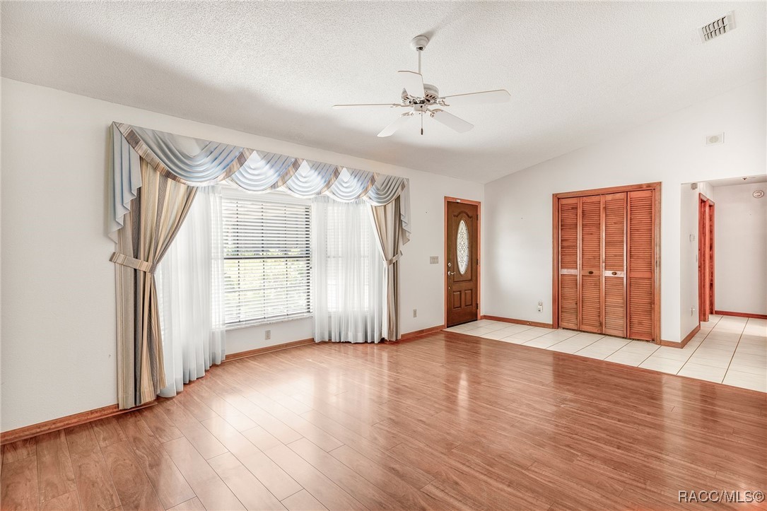 23 Grouse Lane, Levittown, New York image 10
