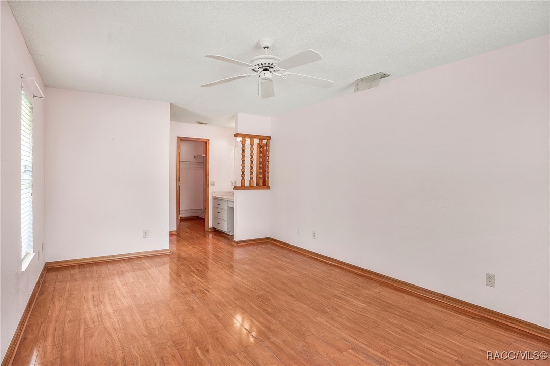 23 Grouse Lane, Levittown, New York image 27