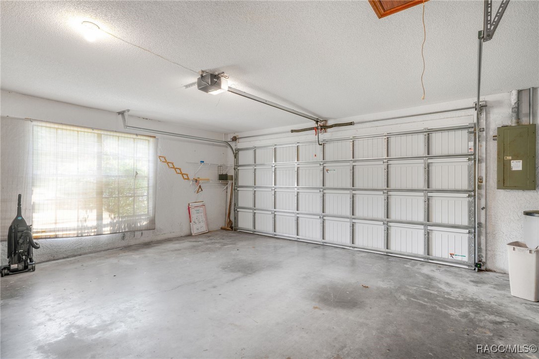 23 Grouse Lane, Levittown, New York image 37