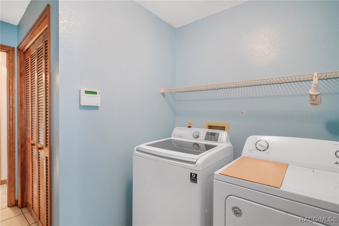 23 Grouse Lane, Levittown, New York image 36