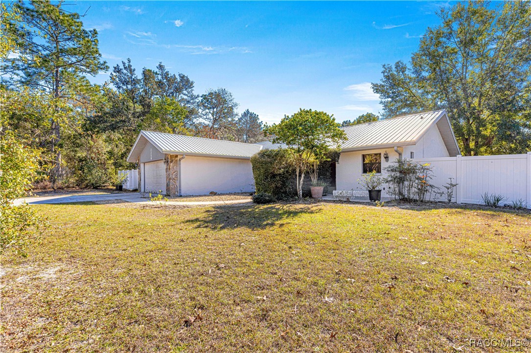 2250 W Middle Lane, Lecanto, Florida image 8