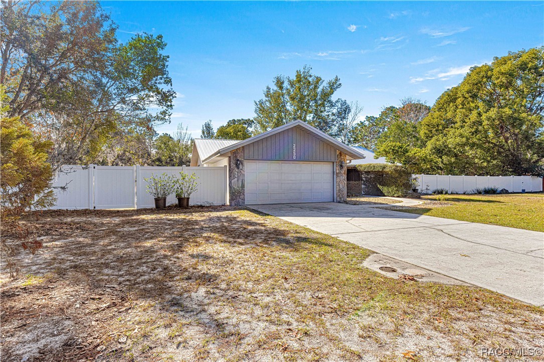 2250 W Middle Lane, Lecanto, Florida image 7